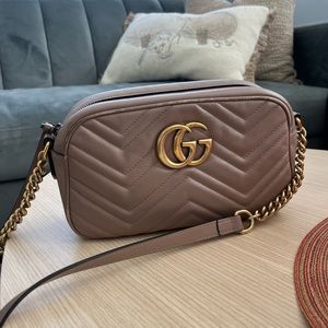 GUCCI GG Marmont Small Shoulder Bag